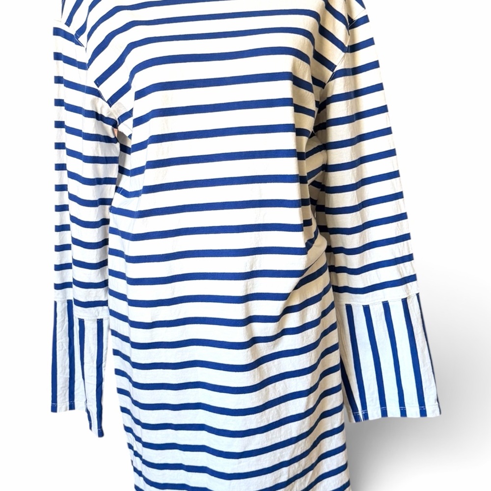 100% Cotton - Everlane Blue and White Striped Cotton Top